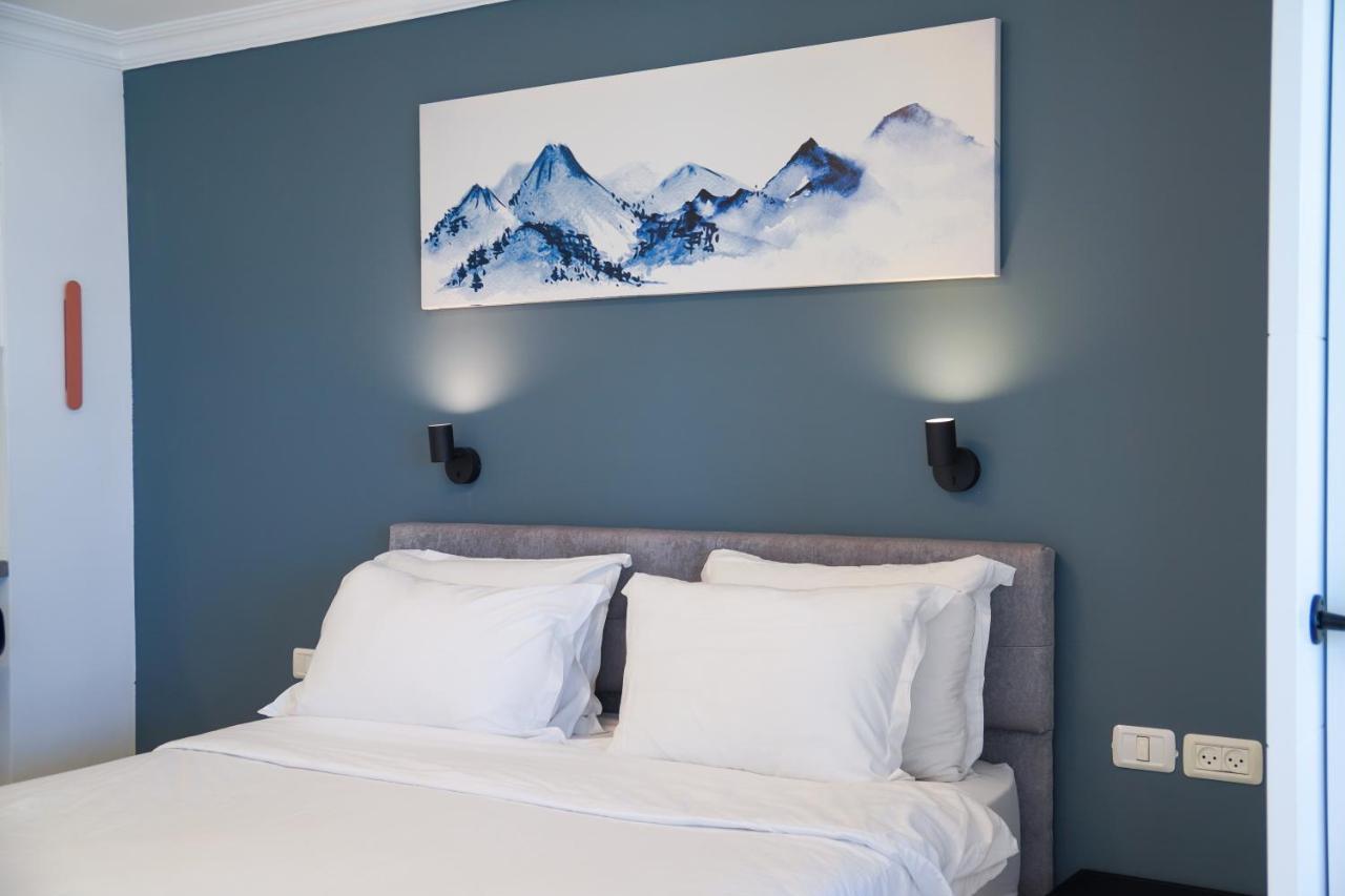 Beachfront Boutique Apartment Herzliya Luaran gambar